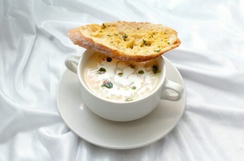 Kremowa uczta - Wyjątkowy przepis na zupę kalafiorową, która rozgrzeje duszę